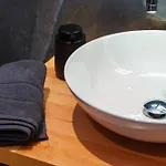 V&v شقة